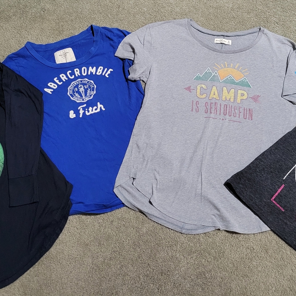 Lot of 4 American Eagle & Abercrombie & Fitch Shirts Sz M